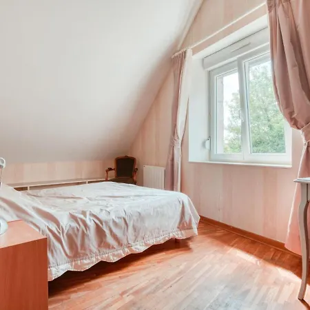 Holiday home Cozy In Boncourt With Barbeque