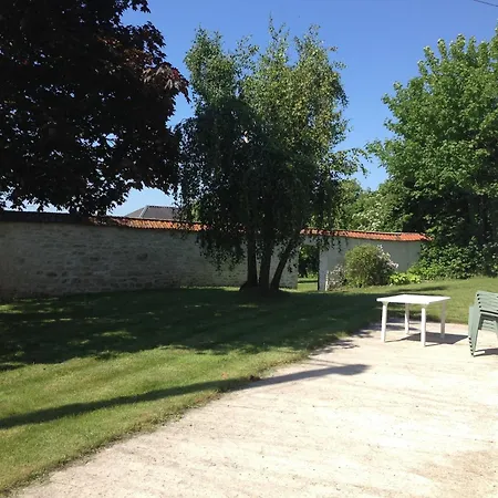 Holiday home Cozy In Boncourt With Barbeque Sainte-Preuve