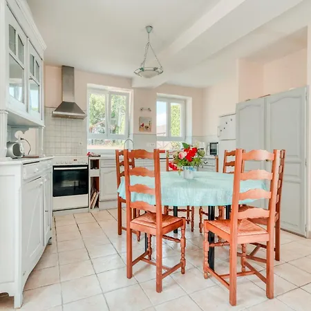 In Boncourt With Private Garden *