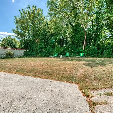 In Boncourt With Private Garden بيت للعطل Sainte-Preuve