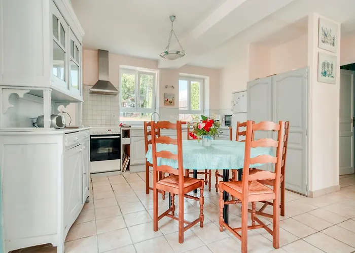 In Boncourt With Private Garden *