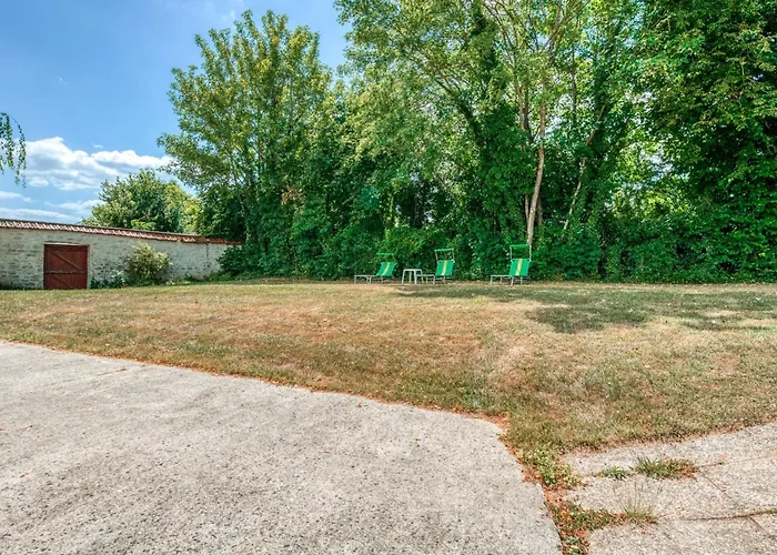 In Boncourt With Private Garden Dom wakacyjny Sainte-Preuve